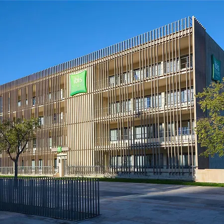 Ibis Styles Centre 4*