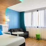 Ibis Styles Centre 몽뗄리마