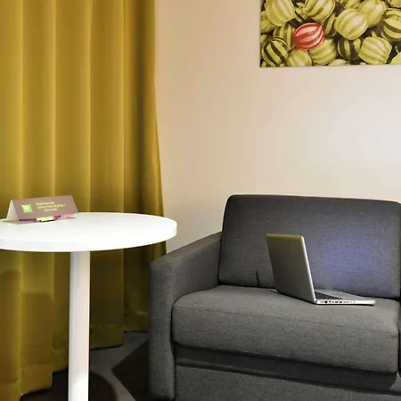 Ibis Styles Centre Hotell 4*