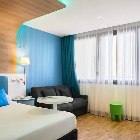Ibis Styles Centre 4*