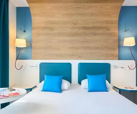 Ibis Styles Centre 4*