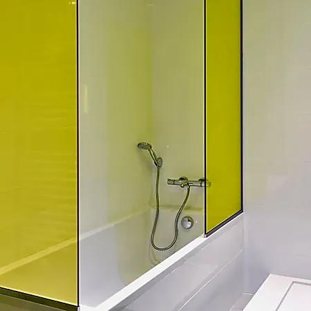 Ibis Styles Centre 호텔 4*