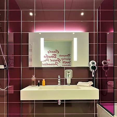 Ibis Styles Centre فندق