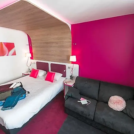 Ibis Styles Centre Hotel 4*