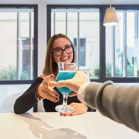 Ibis Styles Centre 4*